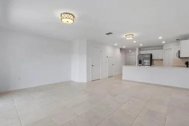 6758 Broadwater Lane - Photo 4 of 10