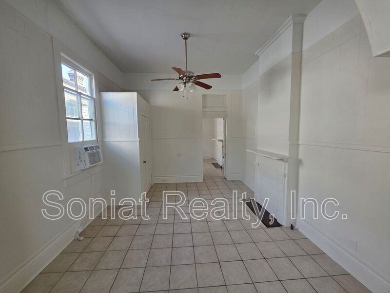 3007 Iberville St - Photo 3 of 8