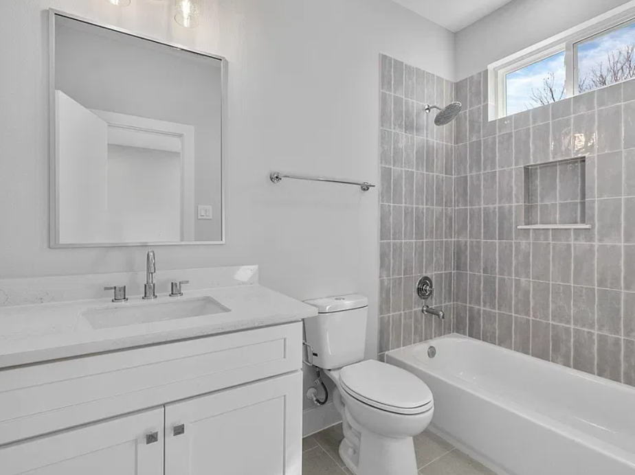 903 Quitman St #B - Photo 7 of 9