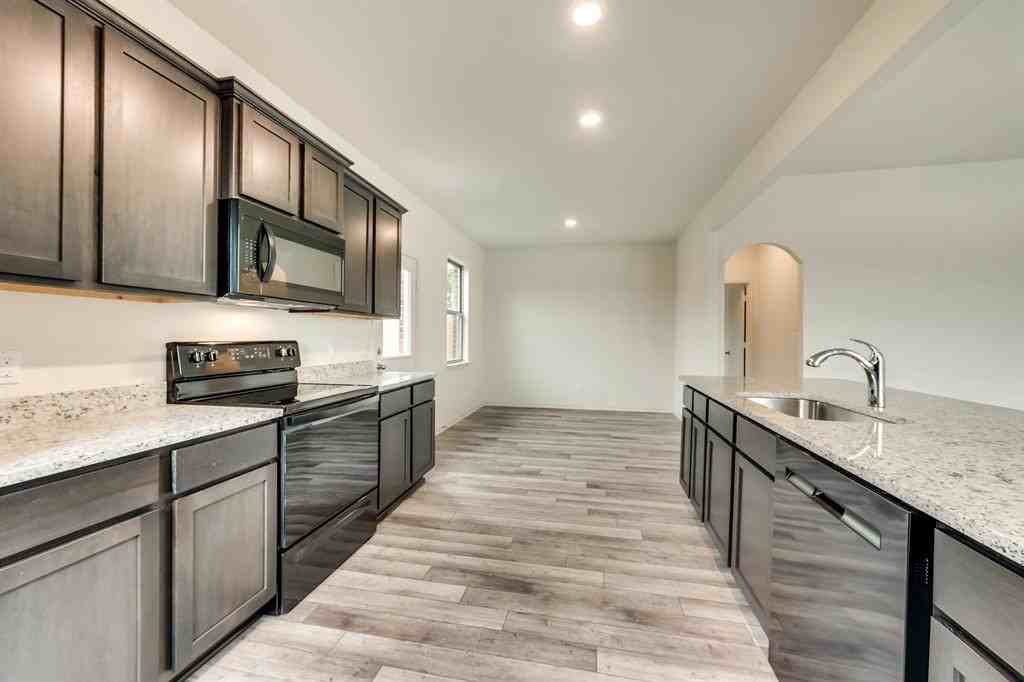 721 Arlington Park Ct #721 - Photo 3 of 9