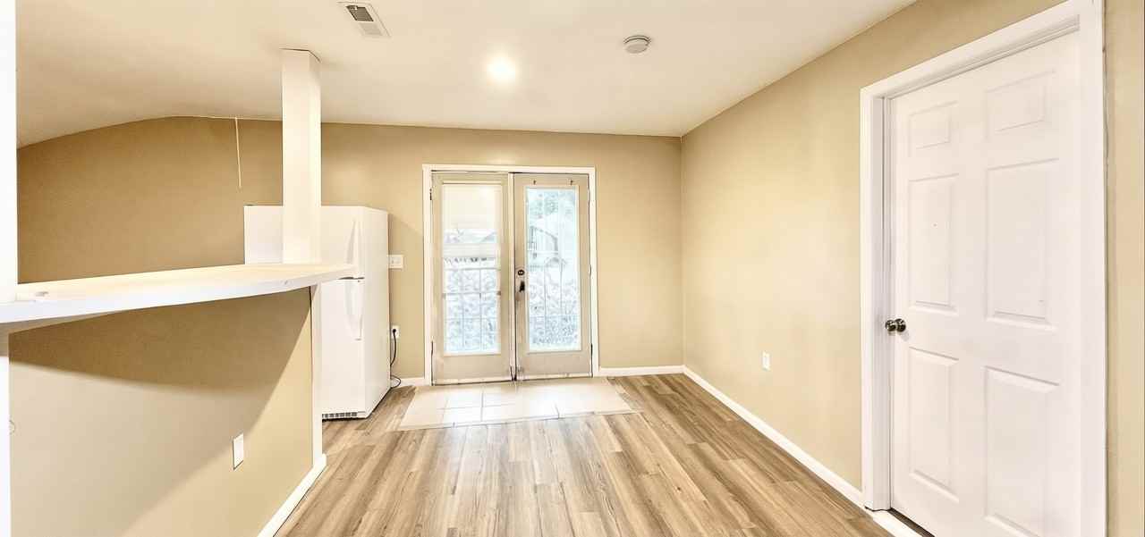 1435 Cherry Ave - Photo 5 of 10