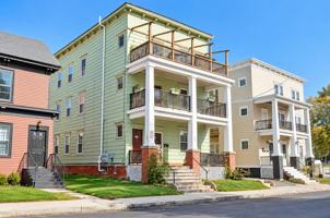 featured image of 124 Pine St #2