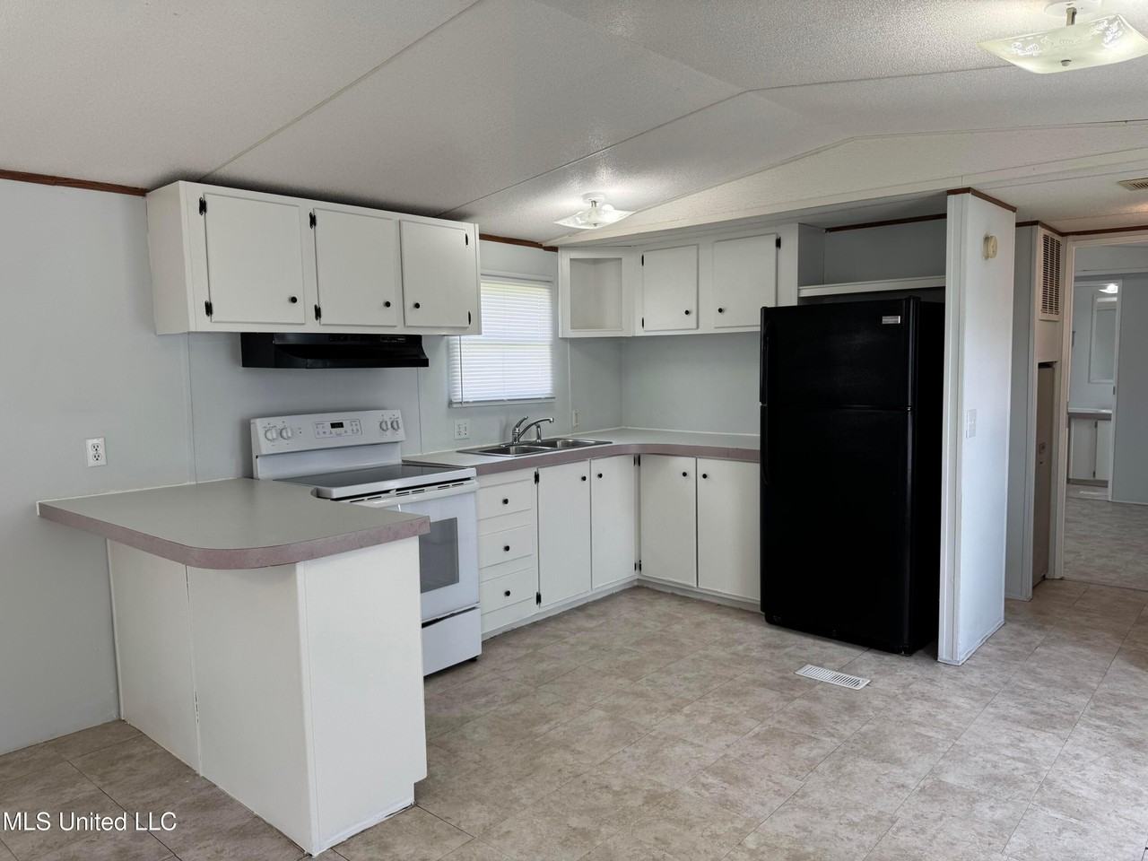 17481 Orange Grove Rd - Photo 2 of 14