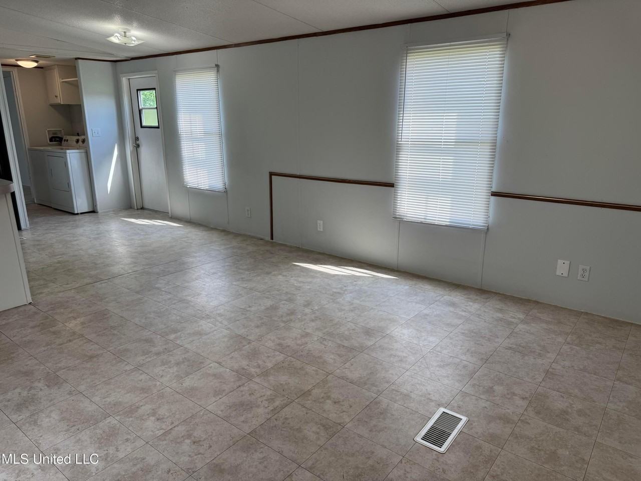 17481 Orange Grove Rd - Photo 6 of 14