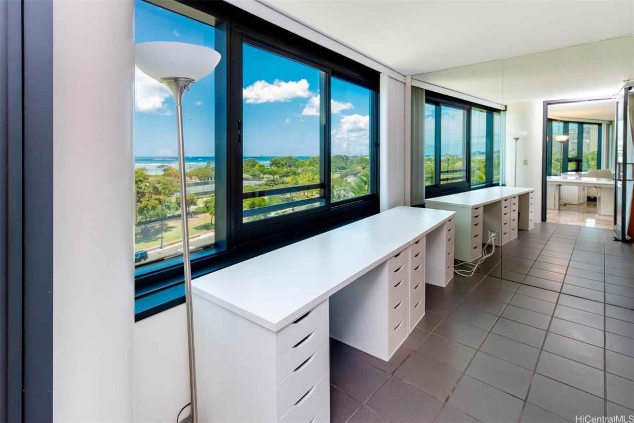 1330 Ala Moana Blvd #604 - Photo 7 of 25