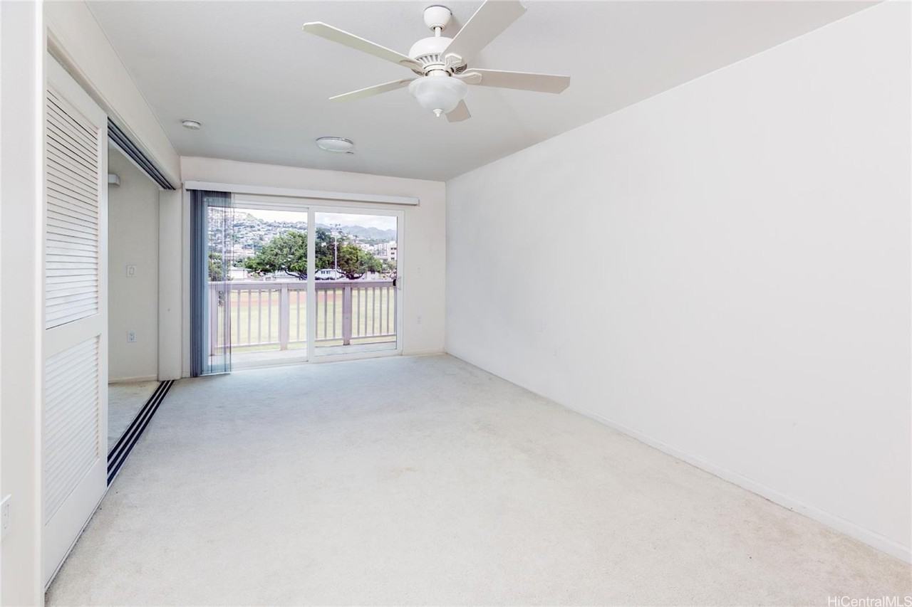 2738 Leialoha Ave #303 - Photo 4 of 16