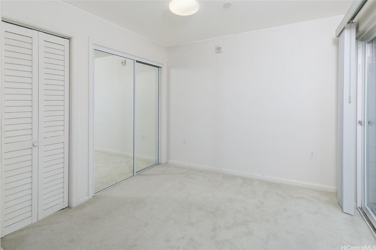 2738 Leialoha Ave #303 - Photo 7 of 16