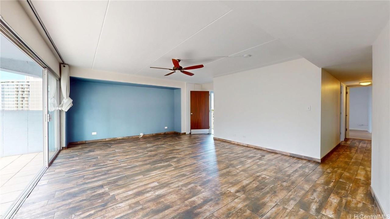 1804 Ala Moana Blvd #11B - Photo 3 of 25