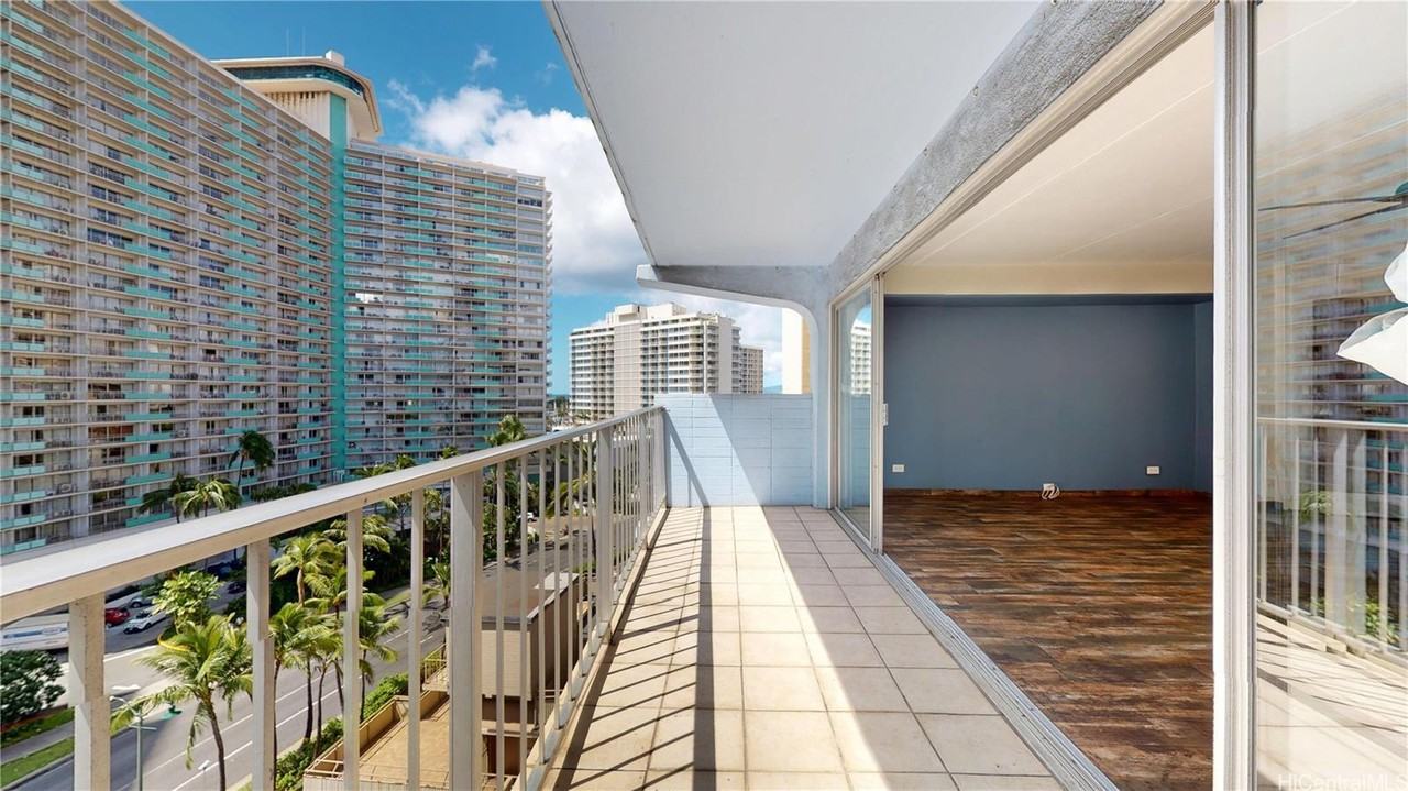 1804 Ala Moana Blvd #11B - Photo 5 of 25