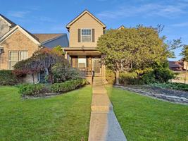 featured image of 1400 Beaconsfield Ave