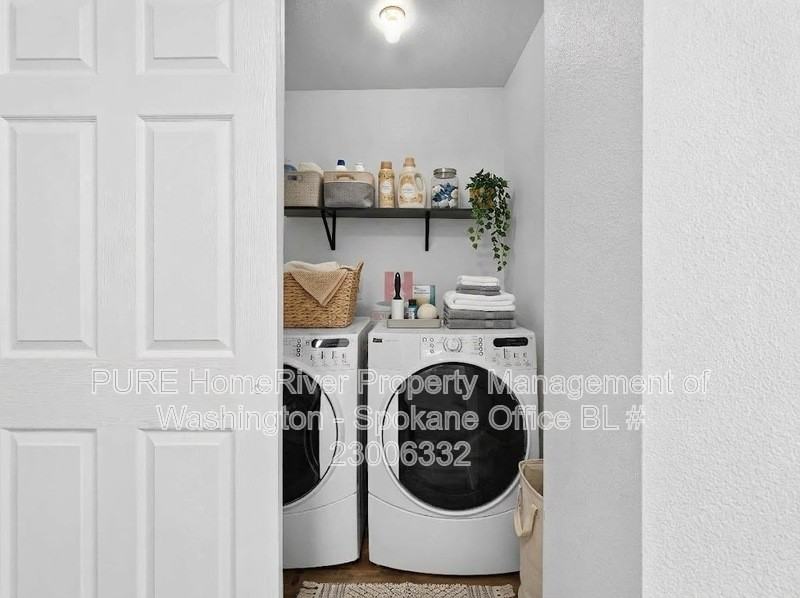 1202 S Russell St - Photo 4 of 23