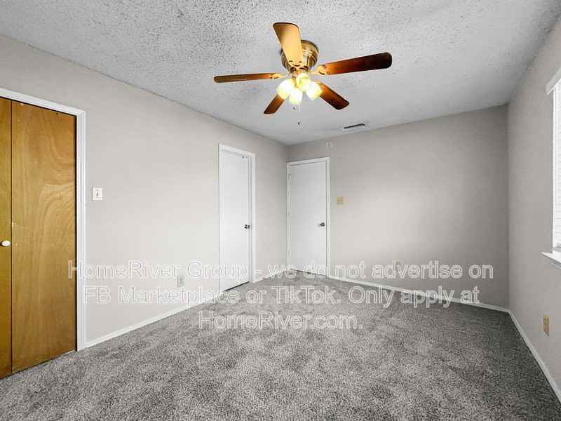 1306 Wyndham Dr - Photo 7 of 20