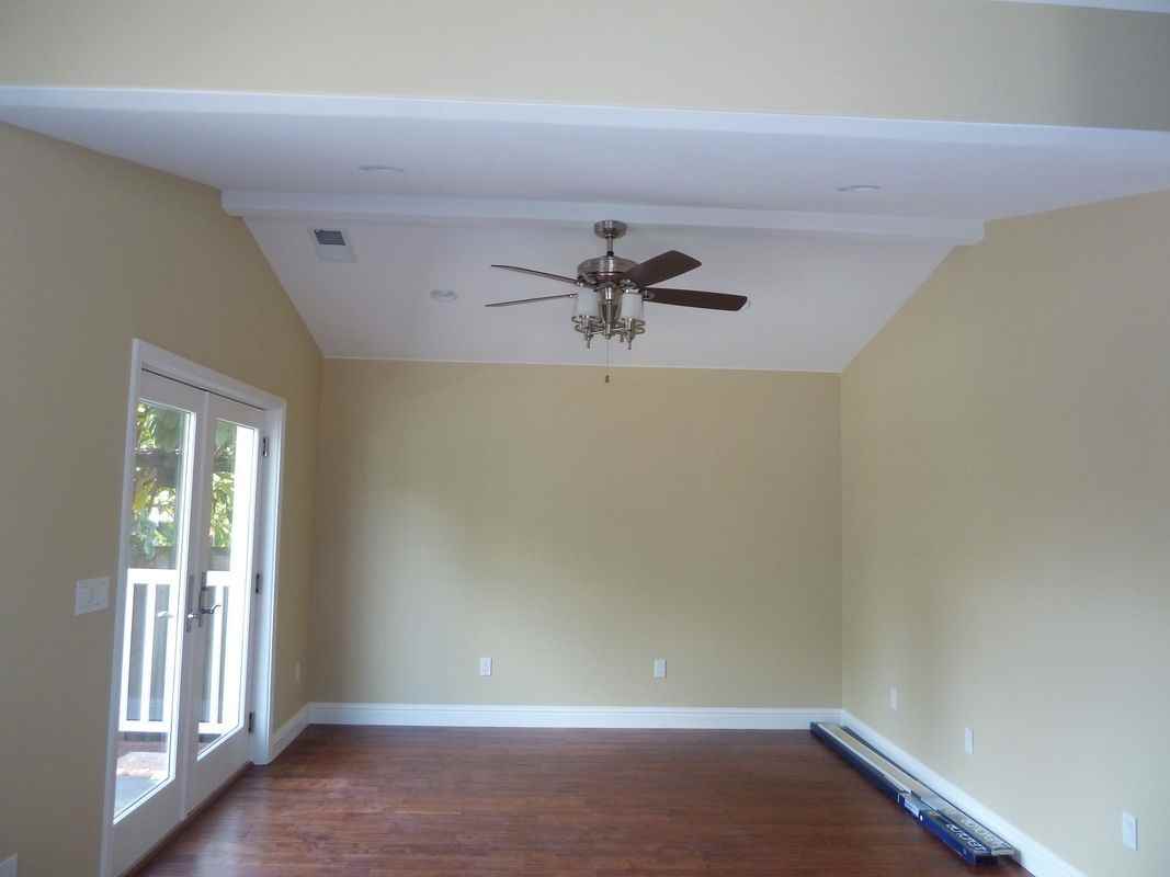 15573 Corinne Dr - Photo 3 of 11