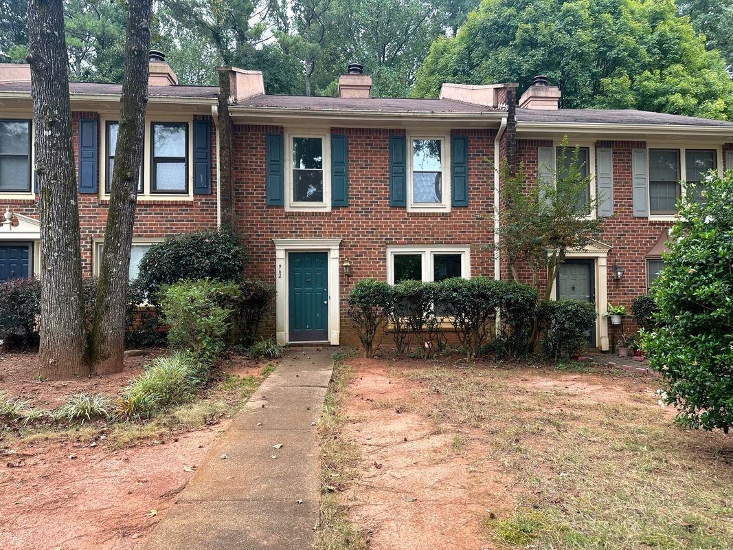 962 Chippendale Ln - Photo 2 of 21