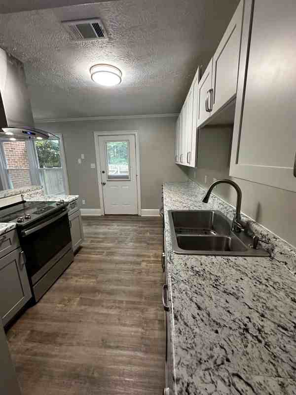 962 Chippendale Ln - Photo 6 of 21