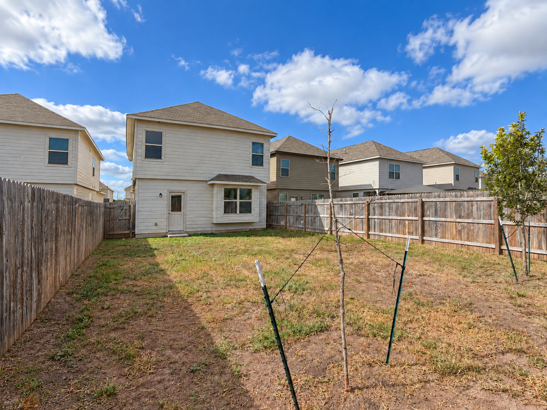 10131 Melissa Ranch Blvd - Photo 6 of 14