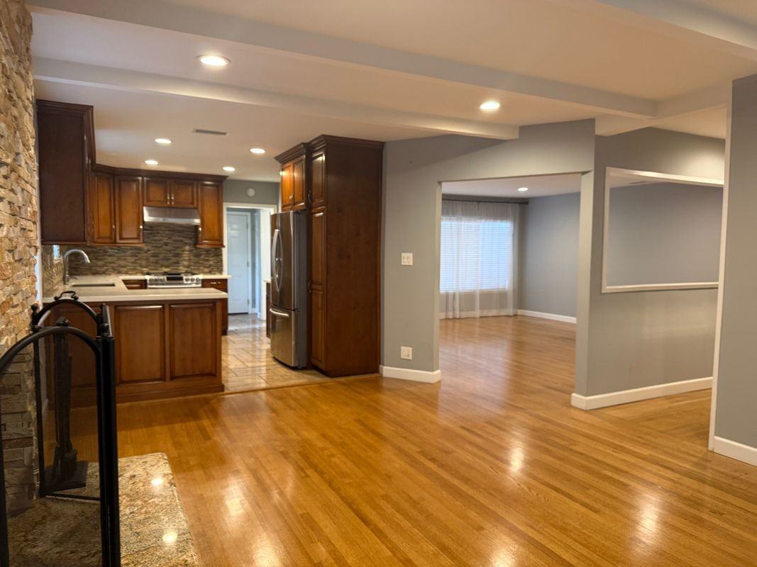5255 W 141st St - Photo 2 of 5