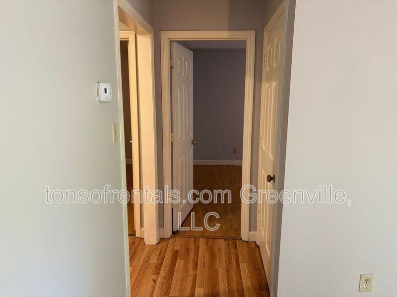 108 Red Wine Ct - Photo 7 of 13
