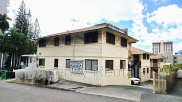 featured image of 927 Spencer St #A1