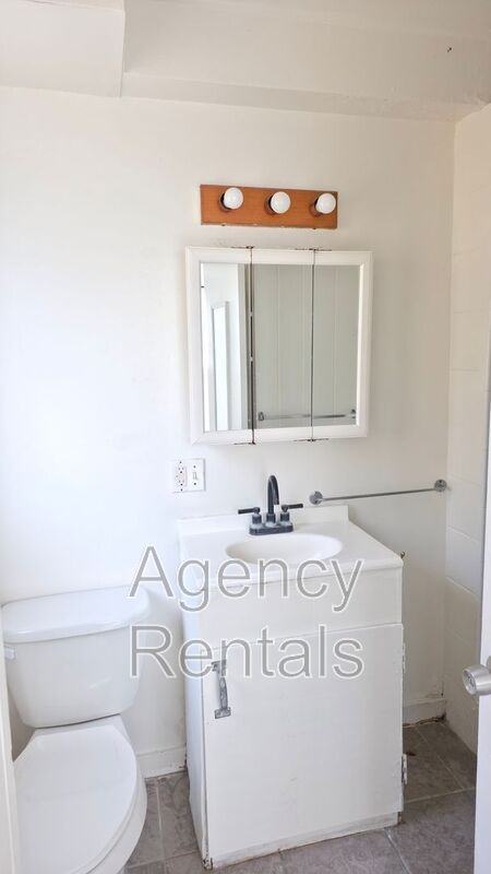 927 Spencer St #A1 - Photo 6 of 7