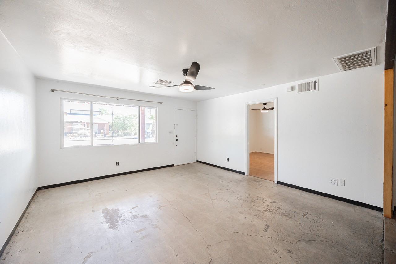 2206 N Dayton St - Photo 5 of 24