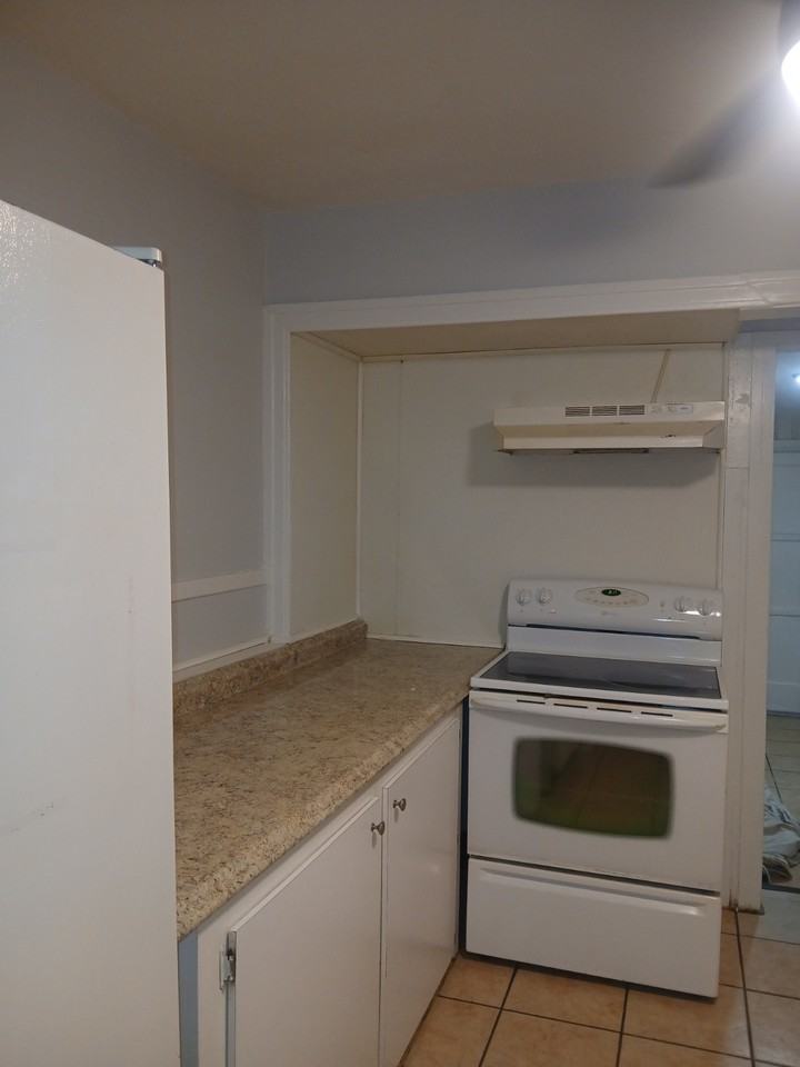4262 3rd Ave N - Photo 7 of 17