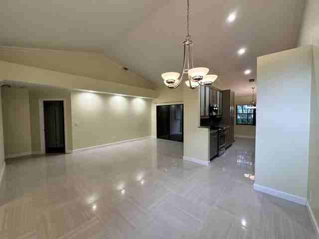 17340 Boca Club Boulevard - Photo 4 of 9