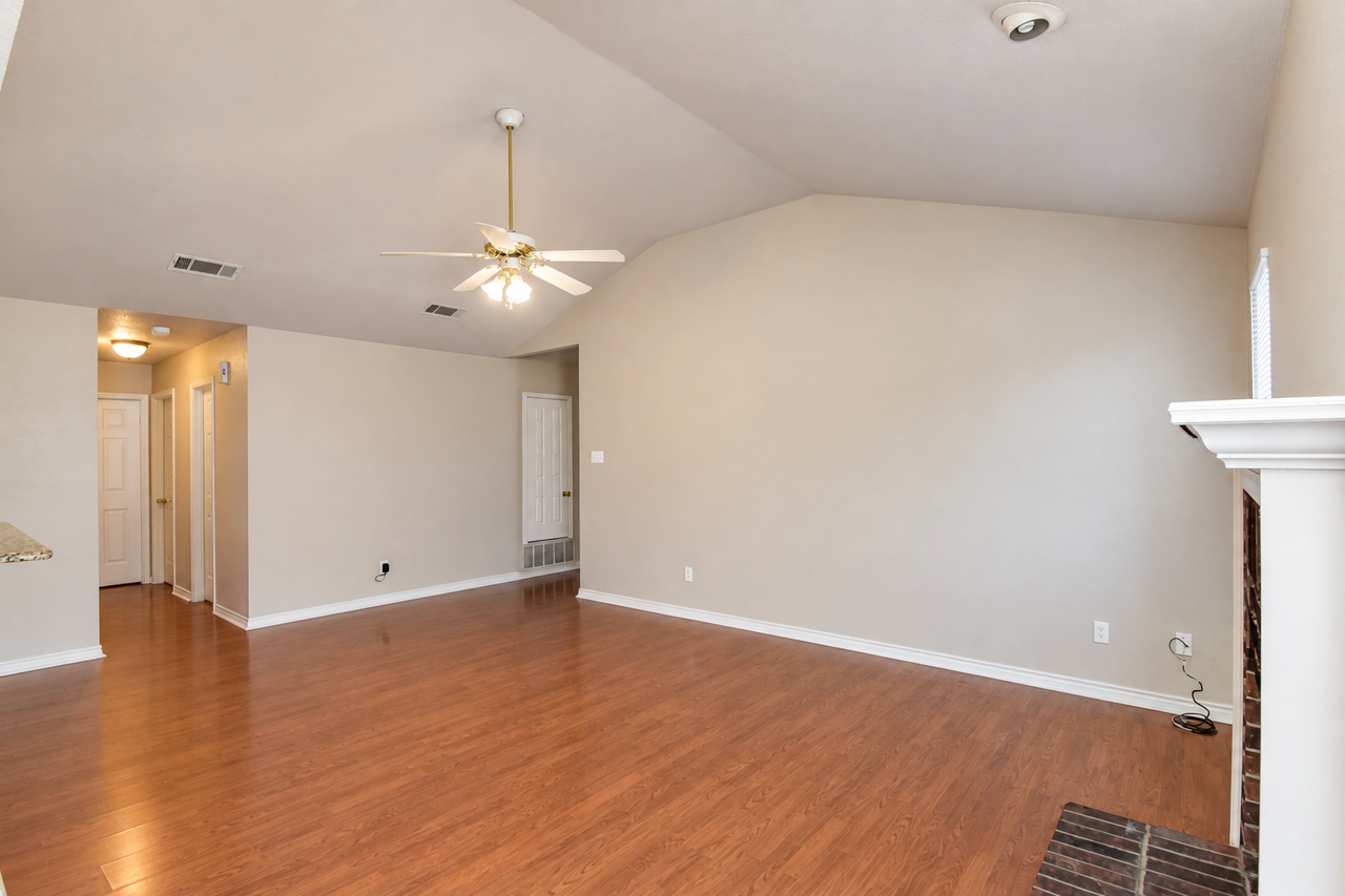4906 Chad Dr - Photo 7 of 21
