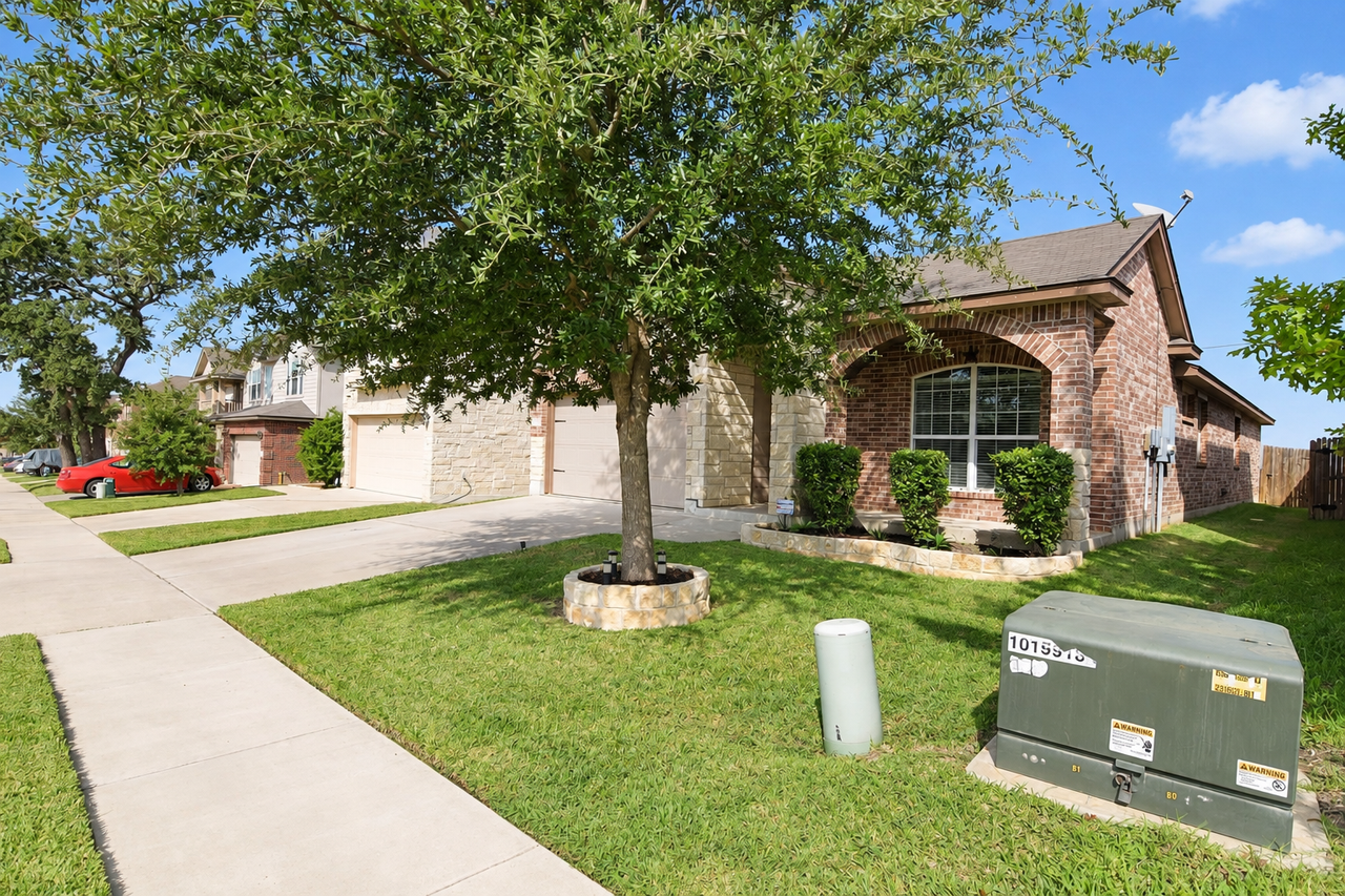9602 Shimla Dr - Photo 3 of 50