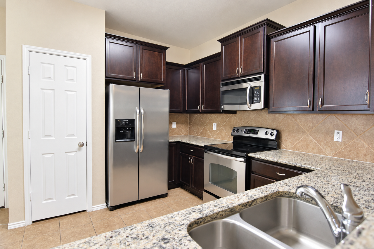 9602 Shimla Dr - Photo 6 of 50