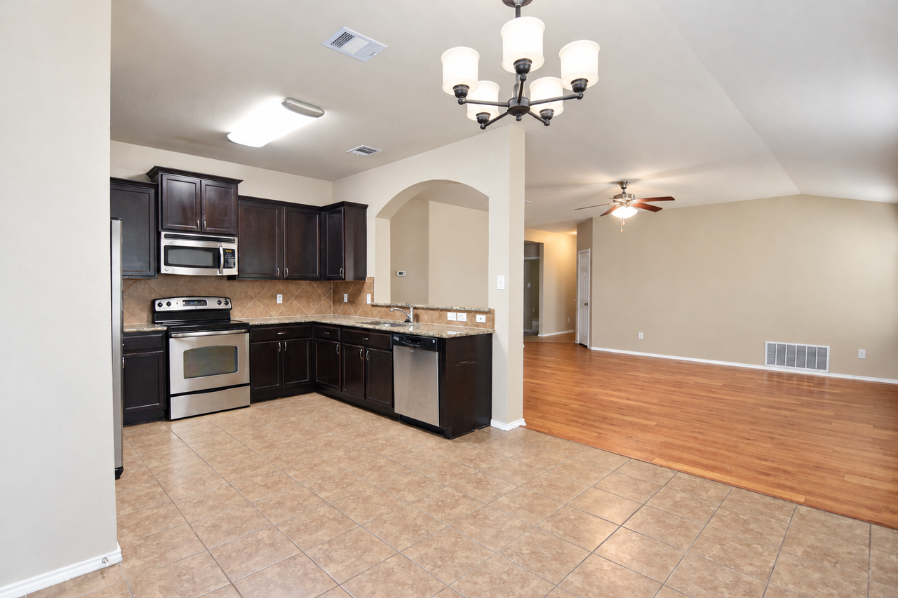 9602 Shimla Dr - Photo 7 of 50