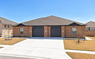 5413 Rose Garden Loop - Photo 1 of 1