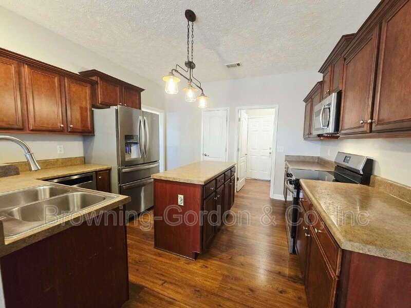 204 Sundown Dr - Photo 6 of 19