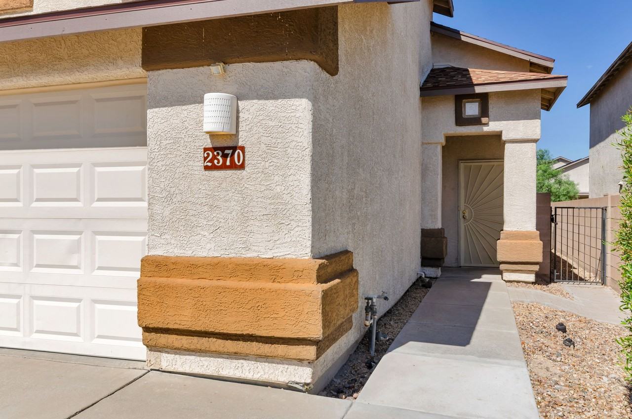 2370 W Chris Oliver Way - Photo 3 of 25