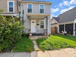 featured image of 734 Merchant St