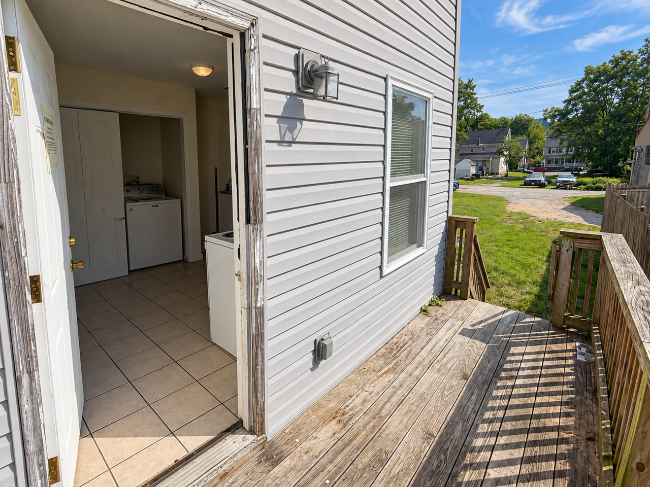 734 Merchant St - Photo 4 of 25