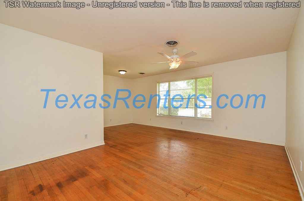 4401 Hummingbird St - Photo 5 of 26