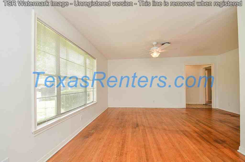 4401 Hummingbird St - Photo 7 of 26