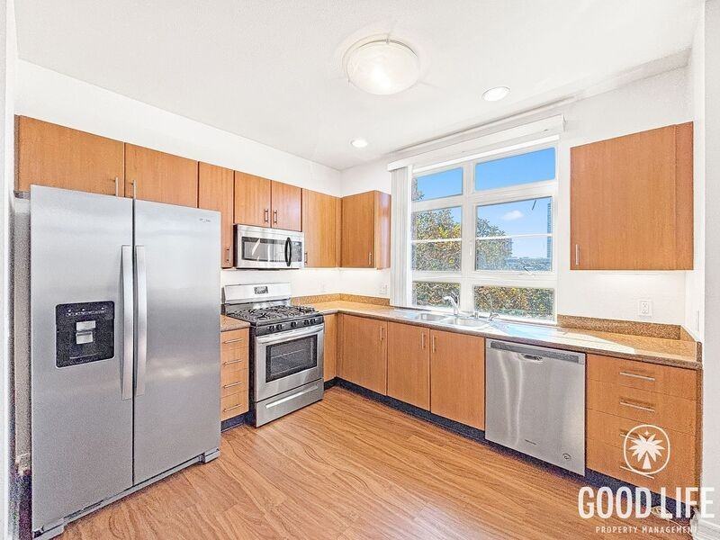 1400 Broadway #1205 - Photo 2 of 29