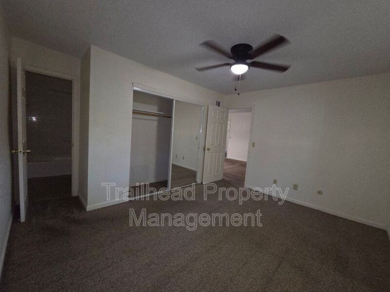 1314 E Frederick St #1301H - Photo 5 of 16