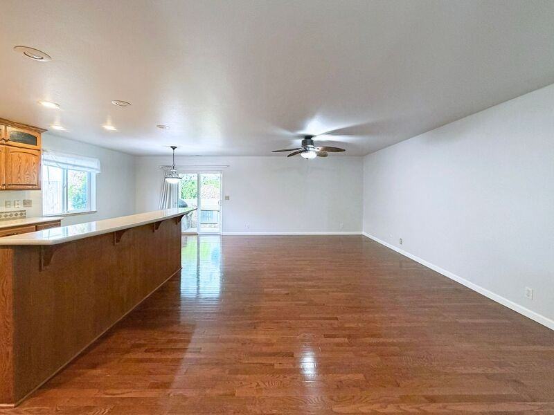1015 Argon Ave - Photo 4 of 24