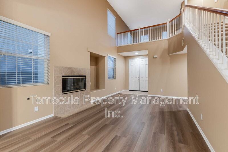 28292 Kara St - Photo 3 of 21