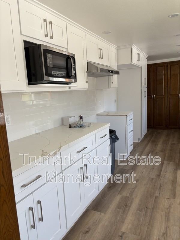 1143 N Louise St #1 - Photo 2 of 5
