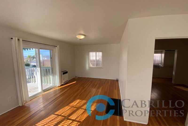 3525 Columbia St - Photo 4 of 16