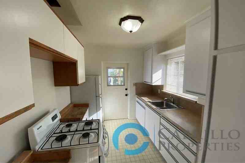 3525 Columbia St - Photo 5 of 16
