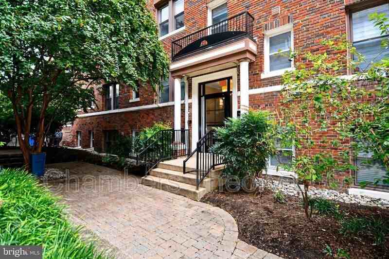 149 W St Nw #31 - Photo 2 of 29