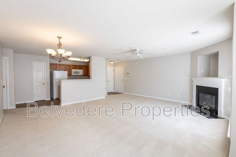6121 Hedgecock Cir #2A - Photo 7 of 23