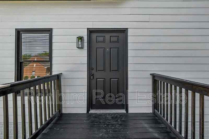 1511 9th Ave N - Photo 4 of 34