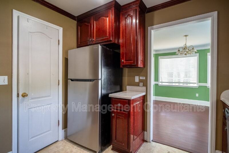 1060 Old Monrovia Rd Nw - Photo 7 of 23