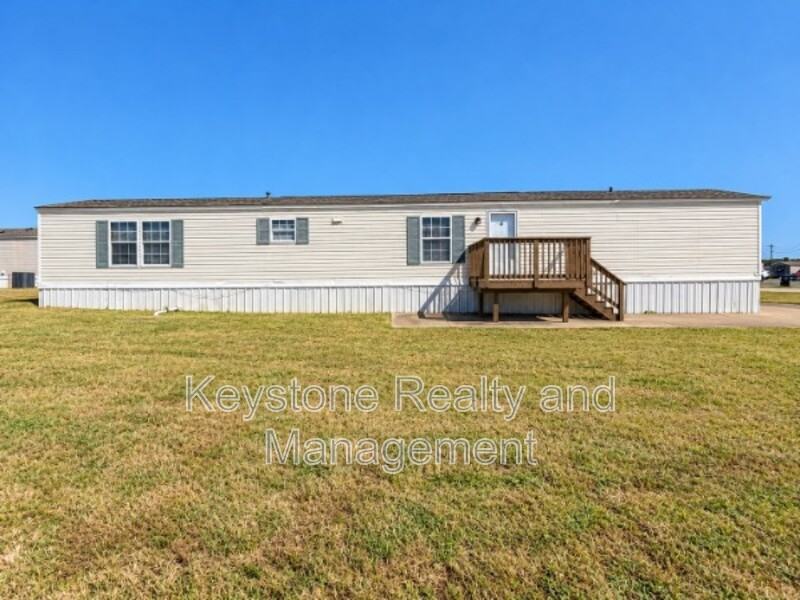 316 Jennifer St